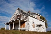 Restoring Flawless Walls: A Homeowner's Guide to Fixing Paint Chips