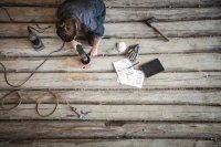 Removing Old Paint: Three Essential Tools and Safe Practices